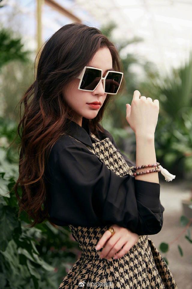 個性知足！Angelababy、袁冰妍大愛DIOR迪奧30MONTAIGNE太陽鏡