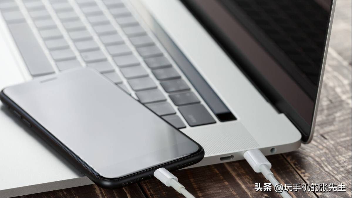 蘋果手機怎么連接電腦？詳細步驟，教你玩轉iPhone
