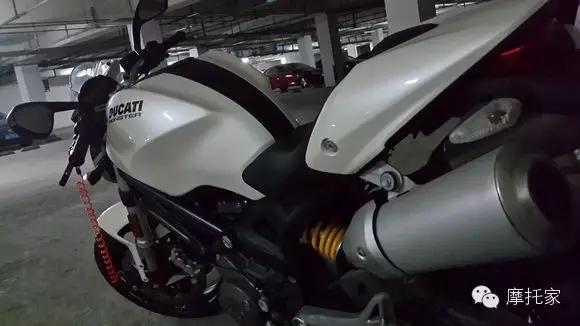 摩托家／聊聊我曾經的最愛，08款杜卡迪ducati 696