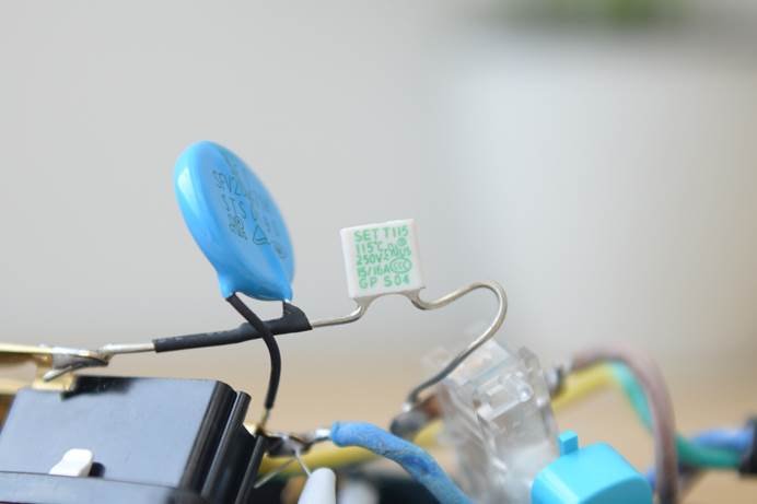 做好家電保衛戰！公牛防雷插座（H5系列）拆解