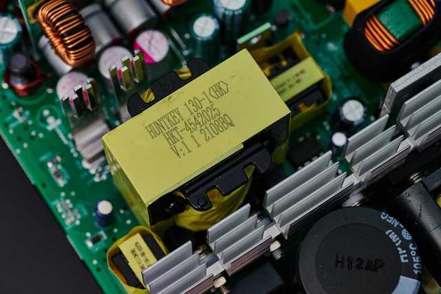經典延續的80PLUS白金雙認證電源:航嘉WD650P評測
