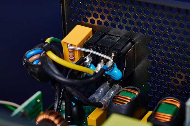 經典延續的80PLUS白金雙認證電源:航嘉WD650P評測