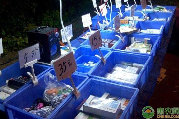 新手擺地攤賣什么好？這些商品成本低很賺錢