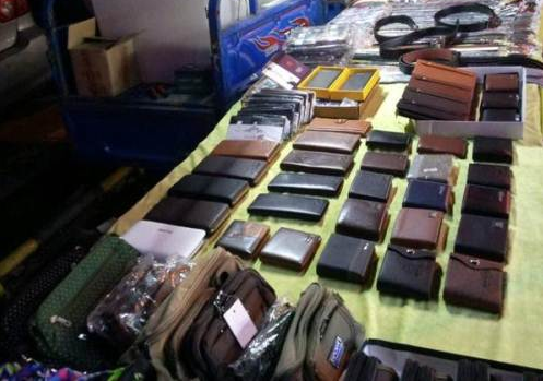 冬天擺地攤賣什么好，八個寶貝買爆這個冬季