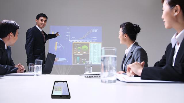 不能錯過的幾款新奇特智能微投 最后這款國產投影手機簡直逆天