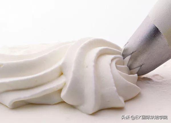 別扔！用不完的淡奶油，還能做這7款小甜品