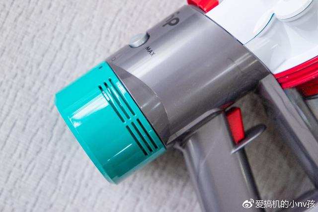 我又向高品質生活邁進了一步！戴森V7 Mattress除螨儀手持吸塵器