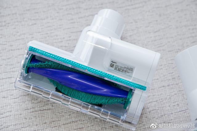 我又向高品質生活邁進了一步！戴森V7 Mattress除螨儀手持吸塵器