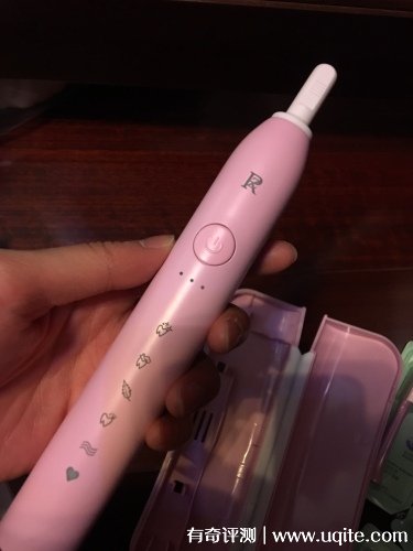 ZR電動牙刷怎么樣好用嗎是哪的牌子，Z5使用一個月后評價(國產)