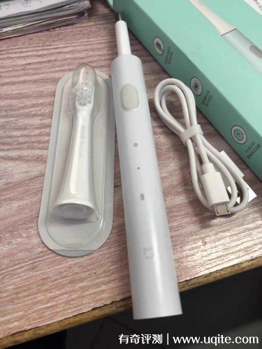 小米電動牙刷怎么樣，t100使用后測評(僅需29.9元)