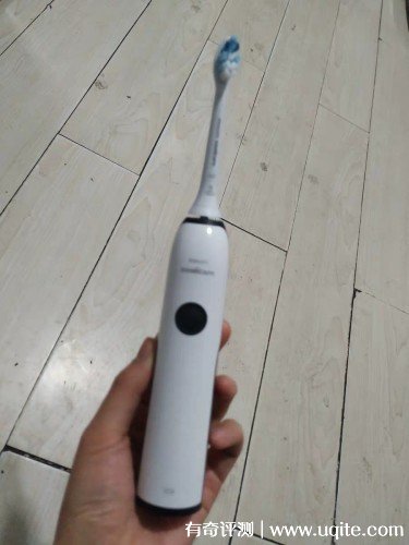 飛利浦電動牙刷哪款好是哪里產的，入門爆款評測(價格249元）    