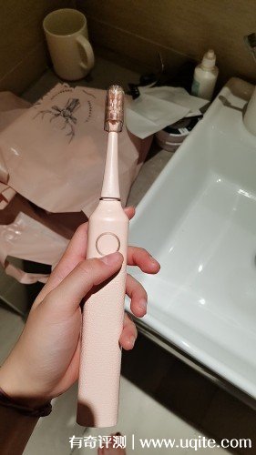 花上聲波電動牙刷怎么樣好用嗎多少錢，E1效果評測(僅379元)