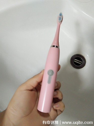 worms電動牙刷怎么樣是品牌嗎，真實使用評測(價格僅9.9元)