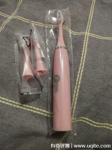 worms電動牙刷怎么樣是品牌嗎，真實使用評測(價格僅9.9元)