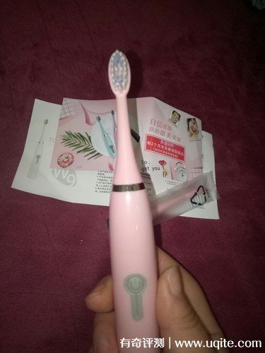worms電動牙刷怎么樣是品牌嗎，真實使用評測(價格僅9.9元)