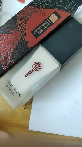 美康粉黛粉底液怎么樣適合什么膚質，鳴艷養膚粉底液真實上妝體驗