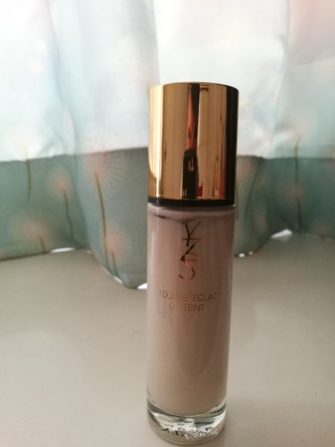 yzs粉底液怎么樣好用嗎是什么牌子，真實上妝體驗分享(干皮親媽)