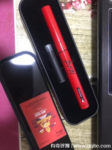 dfn眼線筆怎么樣好用嗎，真實使用體驗(防水防油不暈妝)