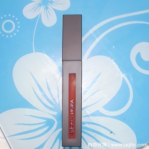 emoda mora唇釉怎么樣是什么牌子，807山楂磚紅色試色體驗