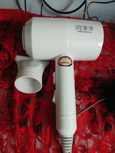 閃洋洋電吹風機怎么樣質量好嗎，用戶親身測評(價格僅19.9元)