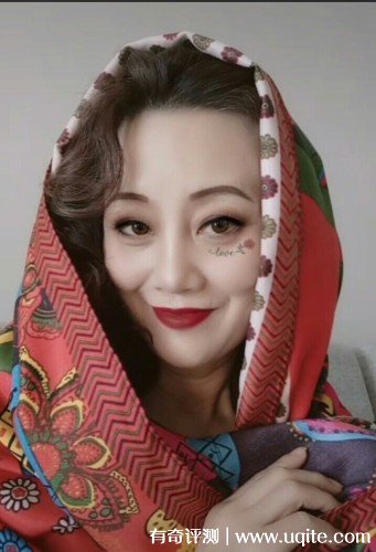 艾尤圍巾怎么樣是什么品牌，民族風圍巾使用體驗(大眾網銷品牌)