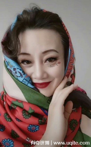 艾尤圍巾怎么樣是什么品牌，民族風圍巾使用體驗(大眾網銷品牌)