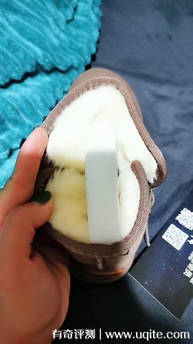 艾斯臣雪地靴質量怎么樣，真實購買體驗(舒適/保暖/防滑)