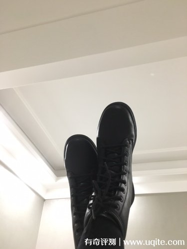 斯凱奇馬丁靴好穿嗎舒適嗎，真實購買體驗(舒適/緩震/保暖)