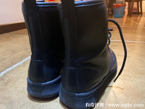 斯凱奇馬丁靴好穿嗎舒適嗎，真實購買體驗(舒適/緩震/保暖)