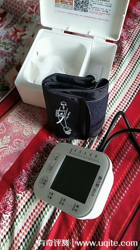 德力斯電子血壓計怎么樣準確嗎是品牌嗎，親自使用(價格128元)