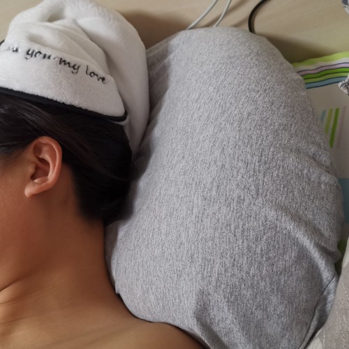 霓裳寶貝頸椎按摩枕怎么樣，真實使用體驗(按摩/睡覺共存)