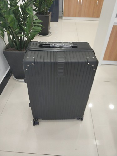 雷杰尼箱包質量怎么樣是品牌好嗎，拉桿箱效果評測(國產)