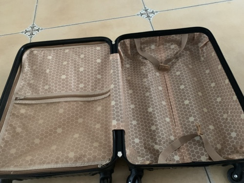 雷杰尼箱包質量怎么樣是品牌好嗎，拉桿箱效果評測(國產)